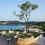 Brilliant Holiday Resort (Adults Only)