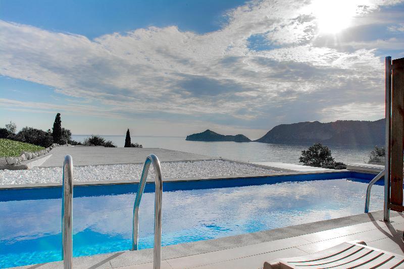 Brilliant (adults Only) Agios Georgios Pagon