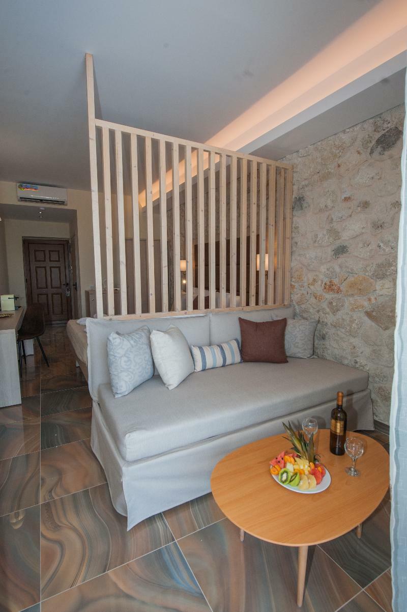 Hotel Brilliant (adults Only) Agios Georgios Pagon